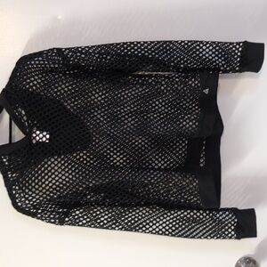 Crop long sleeve hooded mesh top